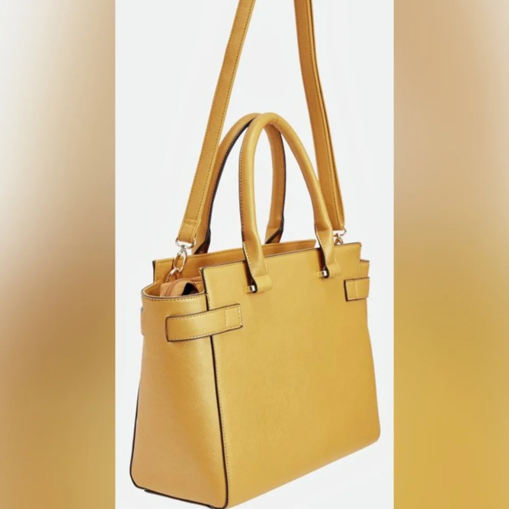JustFab 